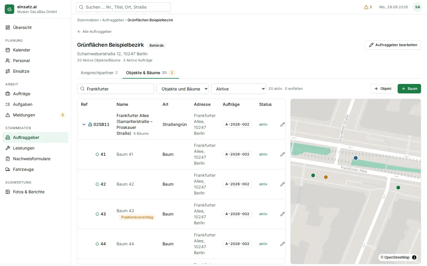 Reiter Objekte & Bäume mit der Zahl am Reiter, dem Kennzeichen Positionsvorschlag bei Baum 43 und dem vorgeschlagenen Punkt auf der Karte