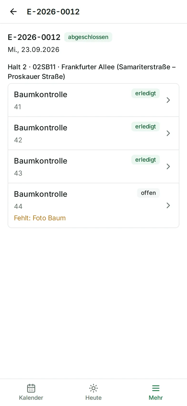 Ein Einsatz unter „Fotos nachreichen“ mit Halten, Aufgaben und „Fehlt: …“